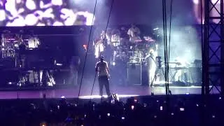 Thumbnail: Jay-Z Brings Out Nas!! Bostonian  vs. Yankee Stadium Camera Angles 😂