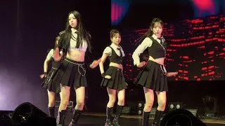Thumbnail: tripleS (트리플에스) - Just Do It | 250919 | tripleS Alphie World Tour LA | 4K Fancam (직캠)