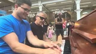 Thumbnail: How To Approach A Public Piano In London 