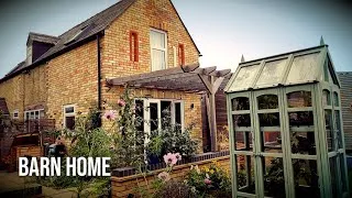 Thumbnail: Leaving City Life for the English Countryside • 