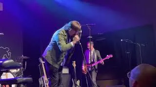 Thumbnail: The Mountain Goats - No Children (Live @ the District in Sioux Falls)