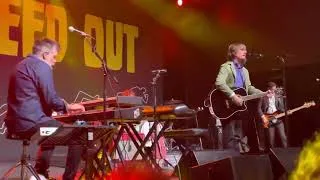 Thumbnail: The Mountain Goats - Dance Music (Live @ the District in Sioux Falls)