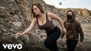 Thumbnail: Alan Walker Style, Dyxe Light - Never Give Up (Official Music Video)