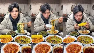 Thumbnail: Flat Noodle Slurp & Stir-Fried Pork with Veggies Big Bites! 🍜🥬🤤