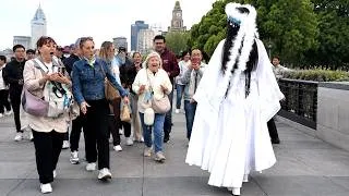 Thumbnail: MESMERIZING! Beautiful Hanfu Beauty Commands Attention! Street Reactions ❤️