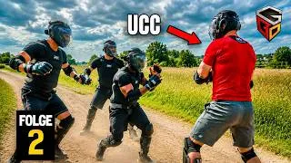 Thumbnail: 3 Profis werden von einer Gruppe angegriffen