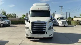 Thumbnail: Stock 1404 - 2020 Freightliner Cascadia | DD15 | 634K Miles | 455GHp | 19K Hrs