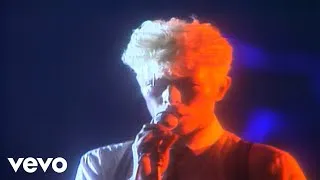 Thumbnail: David Bowie - Cat People (Putting Out Fire)