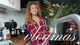 Thumbnail: wreath making, underwear haul, christmas market | vlogmas 3