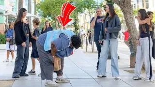 Thumbnail: 900lbs Man Farts On People!! BEST OF