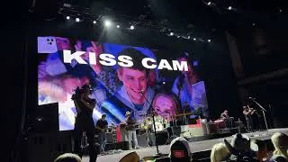 Thumbnail: Brad Paisley at The Armory - “She’s Everything”