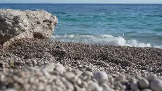 Thumbnail: PEBBLES AND WAVES - RELAXING AMBIANCE - 4K / 60fps