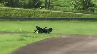 Thumbnail: Alex Barros caindo! BMW 1000S Fail!