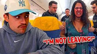 Thumbnail: When A Karen Delays Your Flight...