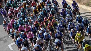 Thumbnail: Massensturz überschattet Sprint-Finale | Finish 8. Etappe | Vuelta a España 2026 | Radsport
