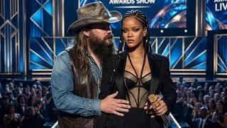 Thumbnail: Jelly Roll ft. Rihanna, Dolly Parton & Chris Stapleton — Mercy Finds Everyone (Official Music Video)