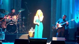Thumbnail: Faith Hill- I'll Stand By You (Live)