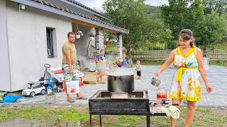 Thumbnail: Rural Family Life 🏡 Mom Preserves Compote & Cooks, Dad Plasters Their Dream Home