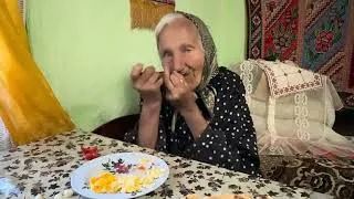 Thumbnail: The lonely life of a 94-year-old woman who has lived her entire life alone "Far from Civilization"