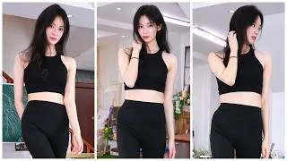 Thumbnail: Streetwear Essentials Clean Girl Black Crop Top