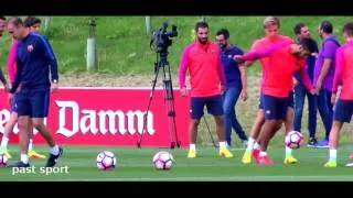 Thumbnail: Roy Keane watches Barcelona stars train at St George's Park  ail