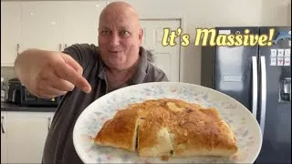Thumbnail: New Giant Beef & Veg Pastie from Morrisons!