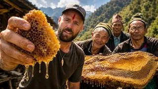 Thumbnail: Hunting Psychedelic Honey in Nepal