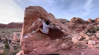 Thumbnail: Pyramid Traverse, V1 (Red Rock Canyon, Nevada)