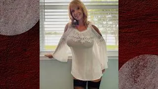 Thumbnail: Natural & Attractive Older Women Fashion #3