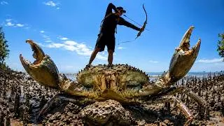Thumbnail: GIANT CRAB - Catch & Cook - Hunting Dinner with my Bow n Arrow