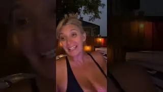 Thumbnail: The Naturally Beautiful Curvy Mature Woman | Beautiful Moments by the Pool