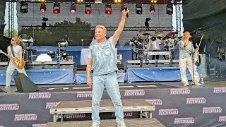 Thumbnail: Ressu Redford - Kuusi kuuta ja saturnuksen renkaat @Vauhti kiihtyy 2026, Tampere