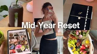 Thumbnail: Mid-Year Reset 🧼🌷 decluttering, new goals & vision board (free checklist)