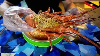 Thumbnail: 🦞 Giant Lobster Sarawak Laksa for Only RM55?! | Pasar Malam Kuching Metrocity 🔥| SARAWAK
