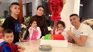 Thumbnail: Ronaldo and His Family FUNNIEST Moments 2026