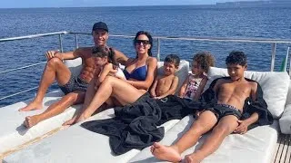 Thumbnail: Ronaldo & His Family FUNNIEST Moments at Home
