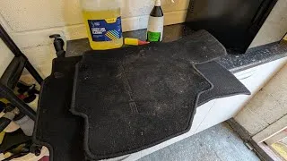 Thumbnail: 5 steps to Detailing Carpet Floor Matts in Cars