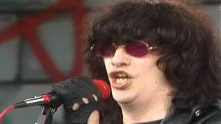 Thumbnail: Ramones - Mama's Boy 1985