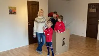 Thumbnail: Family Fun: House basketball and football in a simple and fun way.