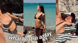Thumbnail: WHAT I EAT IN A DAY in Ibiza & Formentera