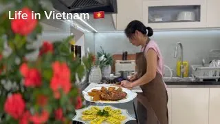 Thumbnail: Life in the countryside: harvesting crops, preserving and preparing spicy dishes for winter.