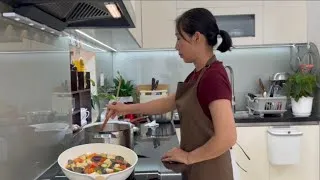 Thumbnail: Harvesting and cooking delicious vegetarian dishes from my garden—no meat required.