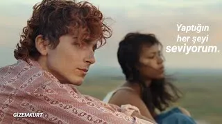 Thumbnail: Melanie Martinez - Training Wheels (Türkçe Çeviri) |arkada Bones and All + ketçapla birlikte.