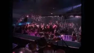 Thumbnail: Lars Ulrich Amazing Drum Switch During The Four Horsemen 92. All rights to Metallica