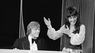 Thumbnail: Carpenters - There's A Kind Of Hush (Lyrics)