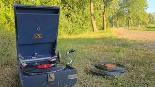Thumbnail: In Den Sternen steht's Geschrieben ~ Outdoors Netherlands ~ Erhard Bauschke ~ HMV101 Gramophone