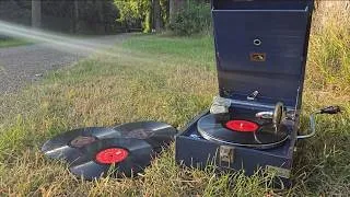 Thumbnail: Spatzenkonzert ~ Outdoors Huisseling Netherlands ~ Erhard Bauschke ~ HMV101 Gramophone