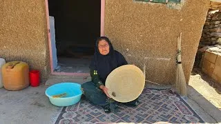 Thumbnail: Nomadic grandmother's amazing progress in building a shelter | The generosity of the kind operator