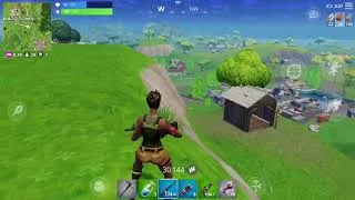 Thumbnail: Fortnite On Mobile (This Game Is Very Hard)
