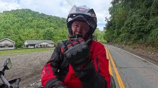Thumbnail: Stopped in traffic and all of a sudden a wheelie broke out! Good one, bra.